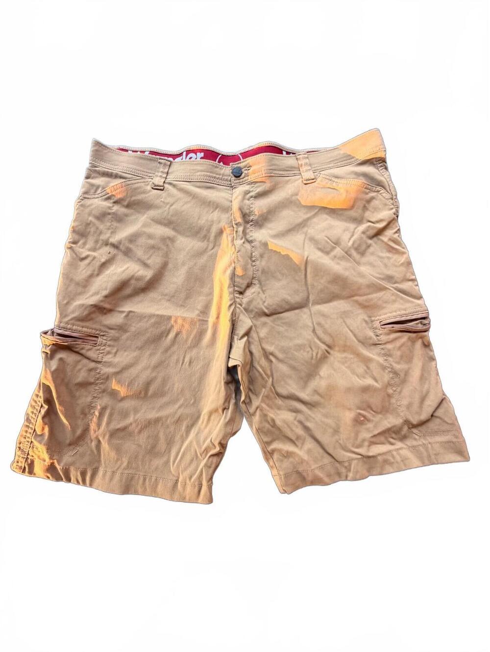 Wrangler Men's Tan Cargo Shorts with Zipper Pockets, Cotton-Nylon Blend, Size 40